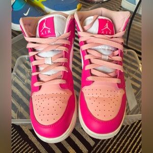 Kids Pink Sneakers - Jordan 1s